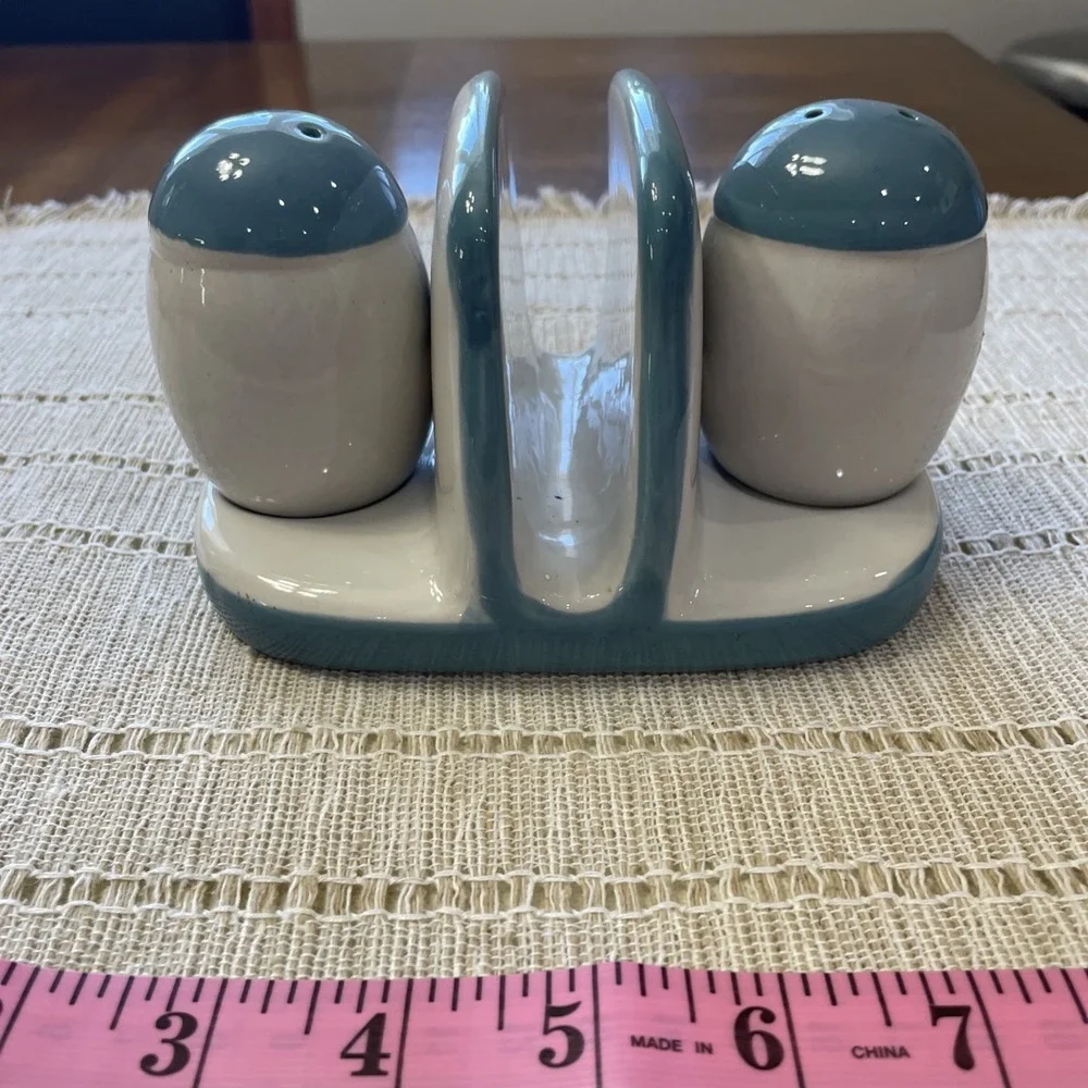 The Unbranded Brand big ceramic